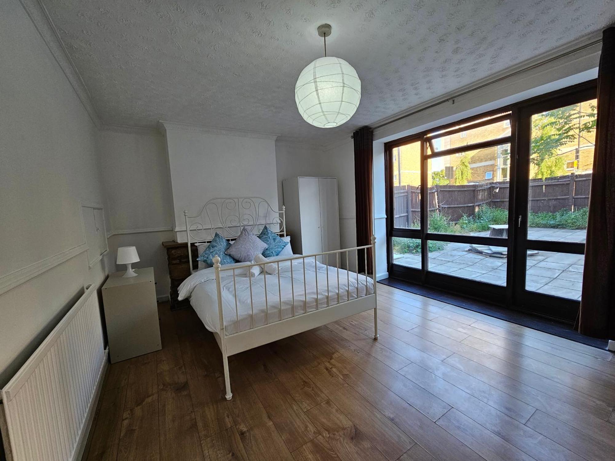 Towerhill Rooms Londres Exterior foto
